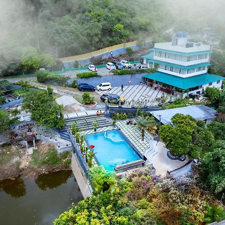 ทาเบอร์ ฮิลล์ รีสอร์ต Hotel วากามอน ภายนอก รูปภาพ